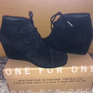Toms black suede booties